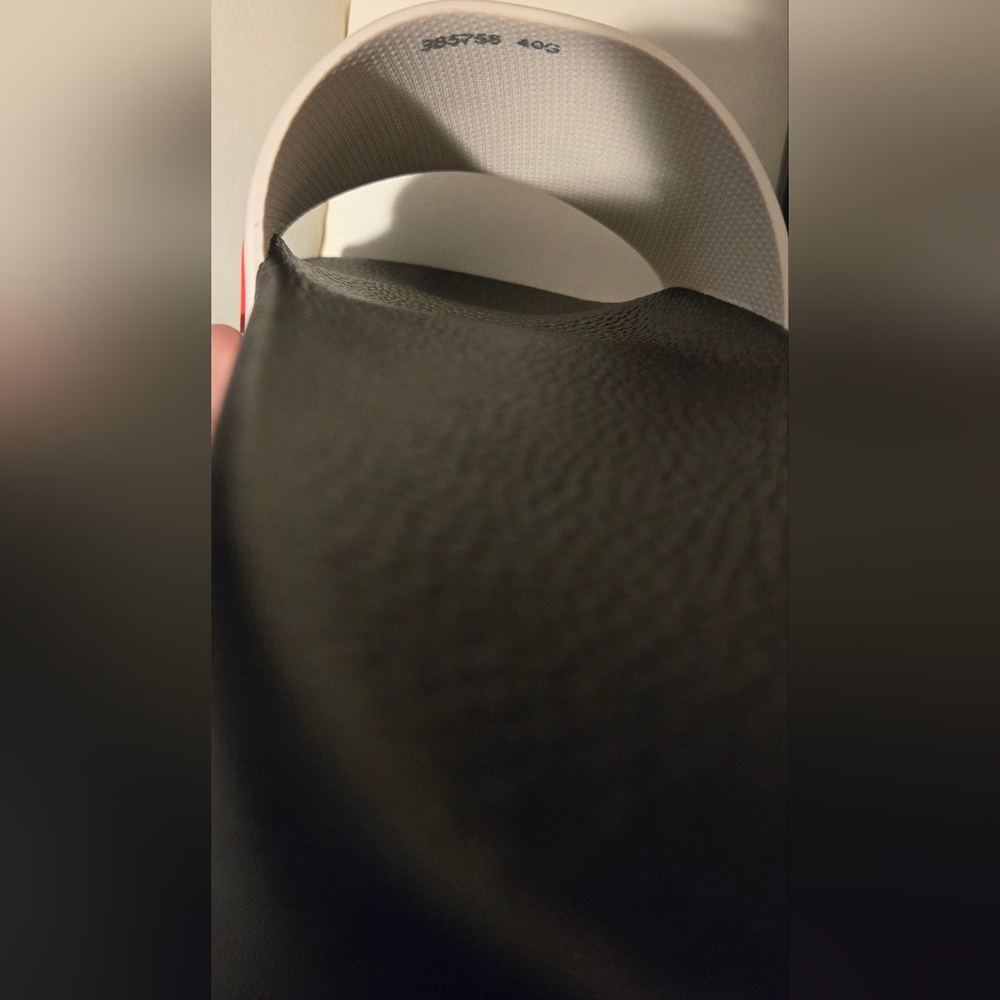 Gucci Slides - Picture 3 of 4